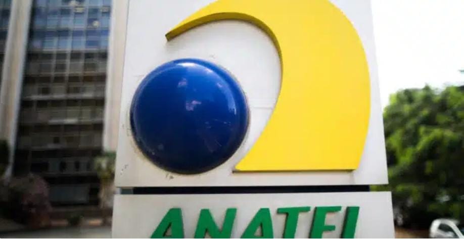 Anatel deixa operadoras de telefonia de prontidão para retirada do X/Twitter do ar no Brasil a qualquer momento